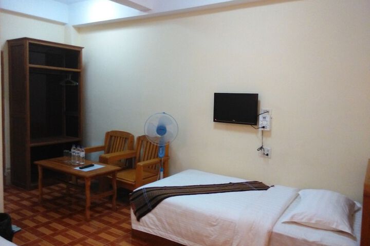 Room 10 of 78