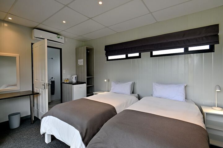 Room 4 of 48