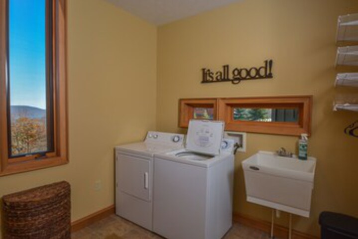 Laundry 8 of 24