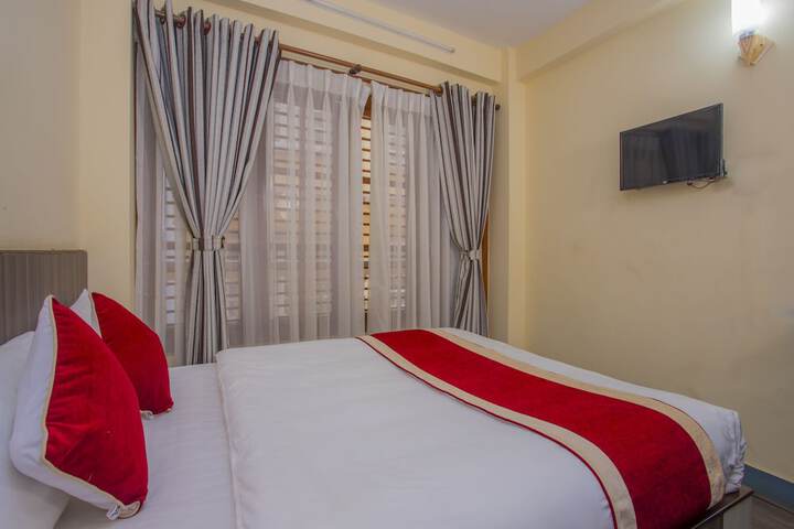 Room 9 of 48
