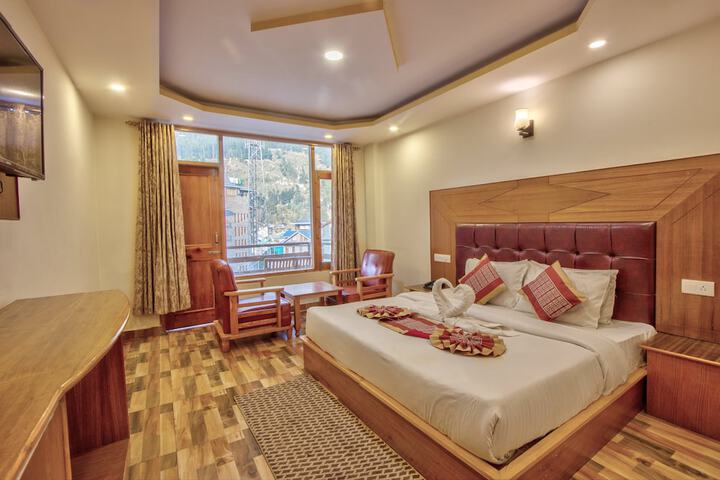 Room 4 of 23