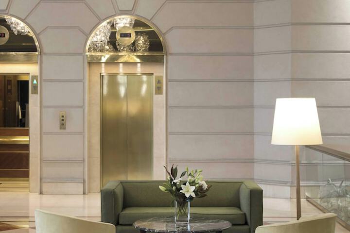 Guest Lobby