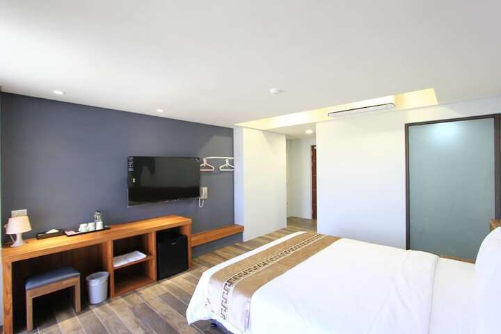 Room 39 of 62