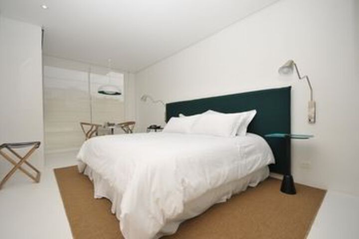 Room 11 of 50