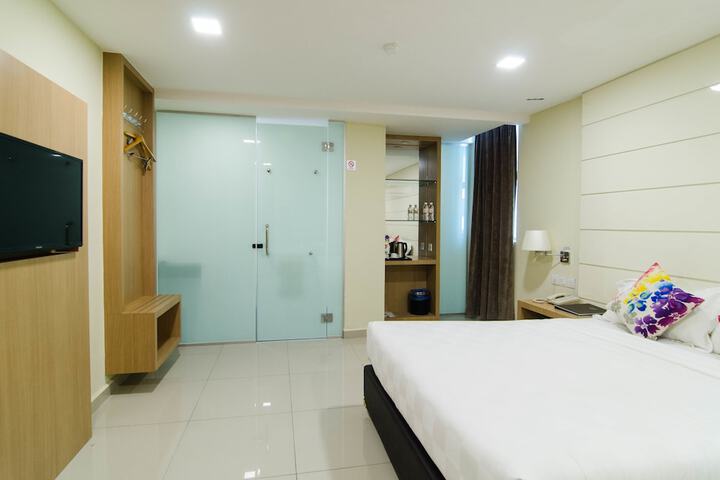Room 8 of 57