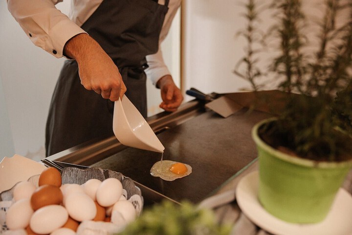 Breakfast/Coffee Service 76 of 92