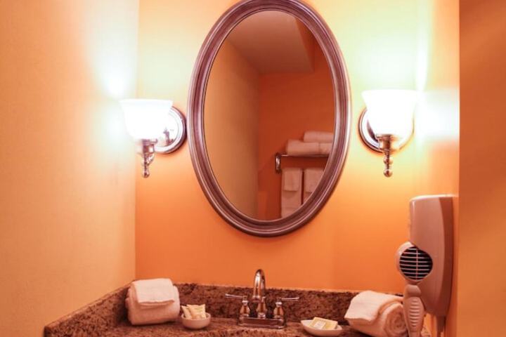 Room 22 of 36