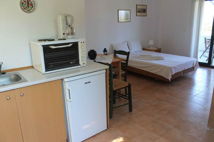 Room 3 of 53