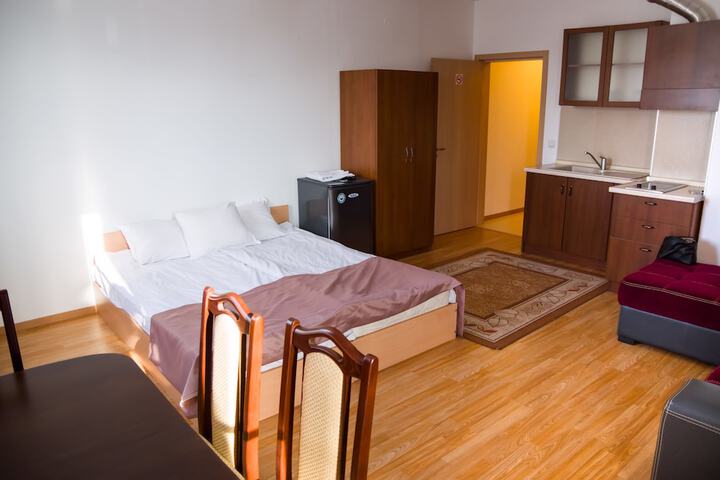 Room 19 of 96