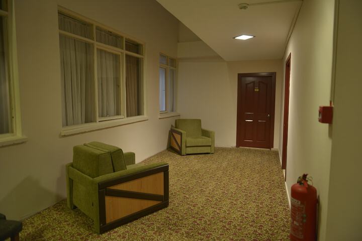 Room 12 of 46