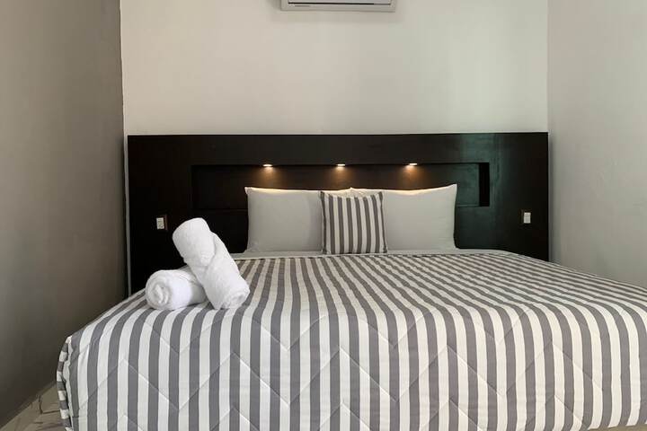 Room 2 of 18
