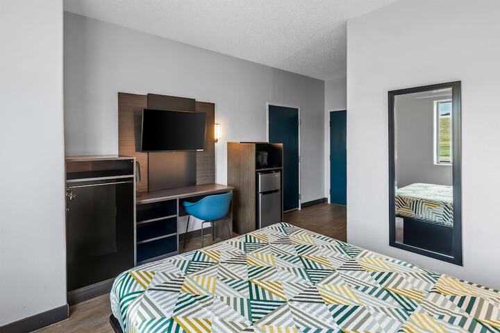 Room 6 of 37