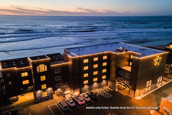 Starfish Manor Oceanfront Hotel