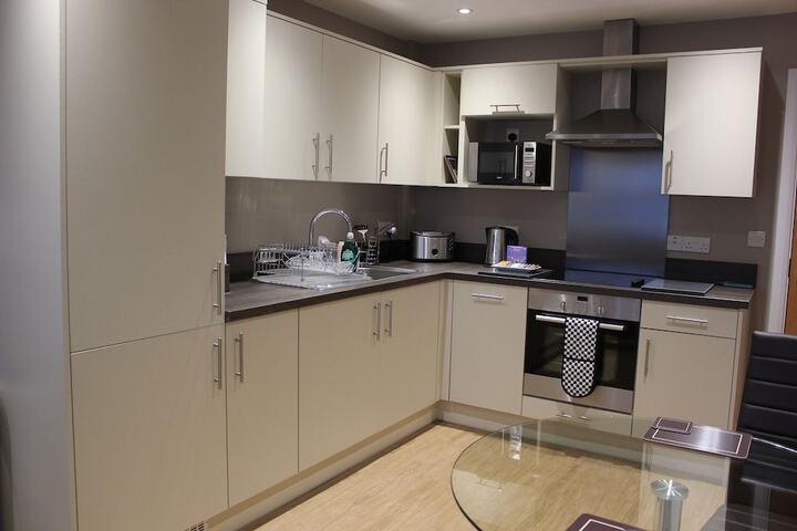 Room 2 of 28