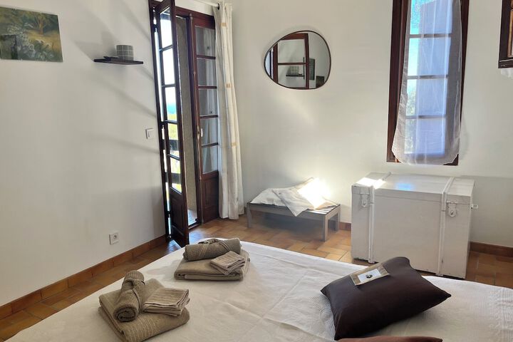 Room 11 of 31