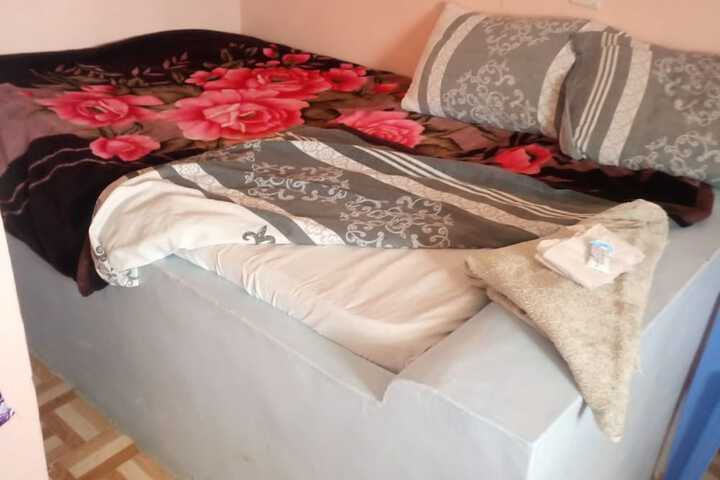 Room 3 of 12