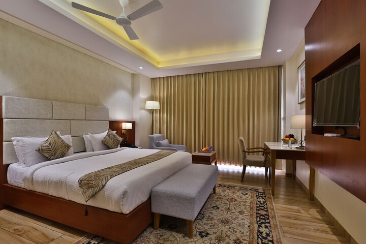 Room 16 of 23