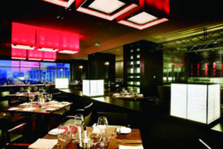 Dining 85 of 93