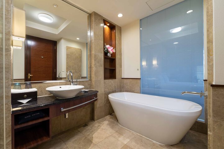Room 20 of 34