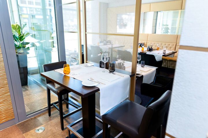 Dining 80 of 102