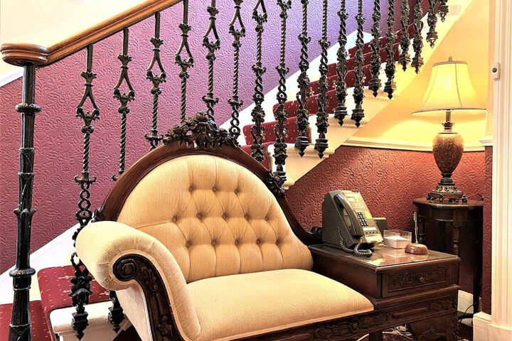 Entrance & Lobby