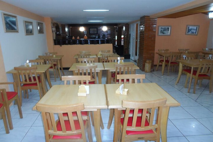 Dining 16 of 26