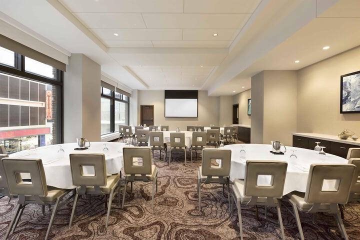 Meeting facility
