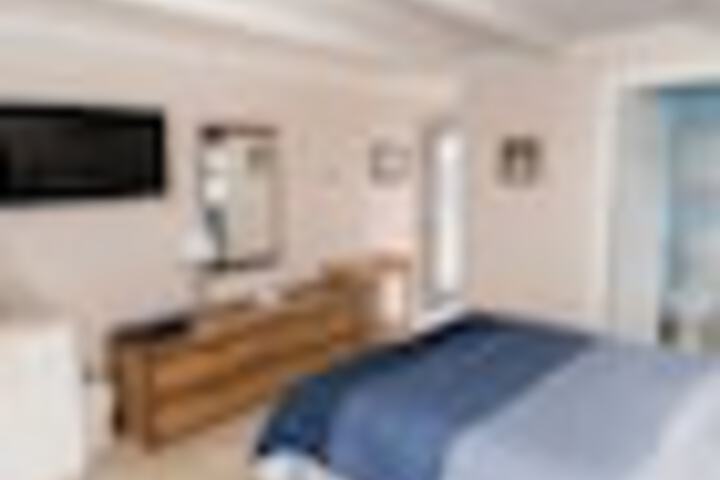 Room 179 of 384