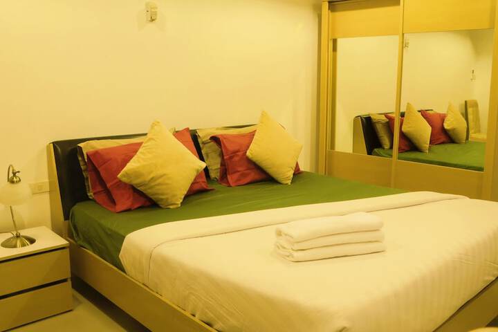 Room 6 of 39