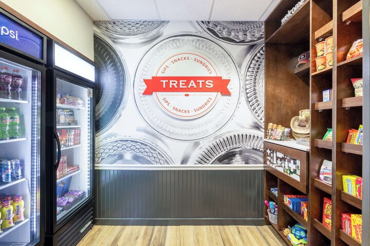 Snack bar