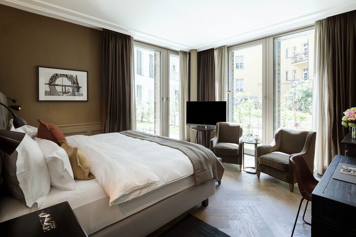 Room 40 of 90