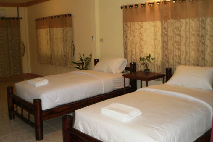 Room 3 of 54
