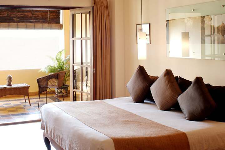 Room 3 of 35