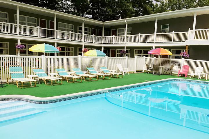 Pool 35 of 83