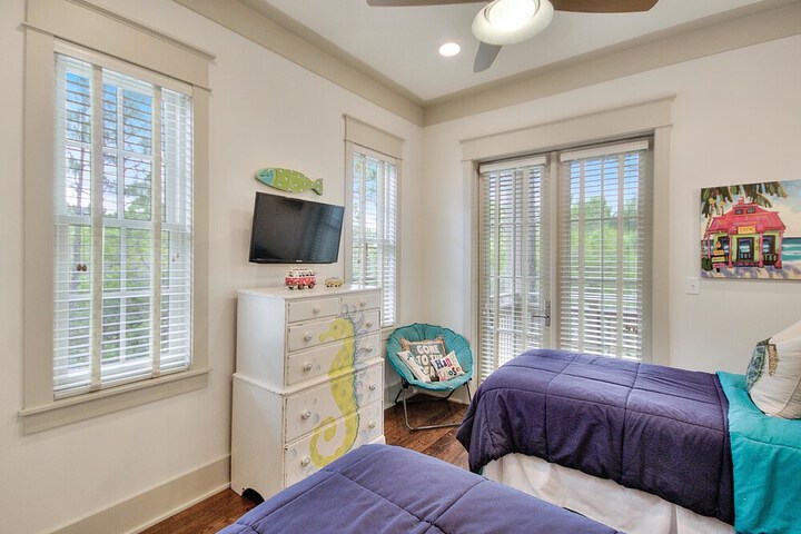 Room 3 of 4