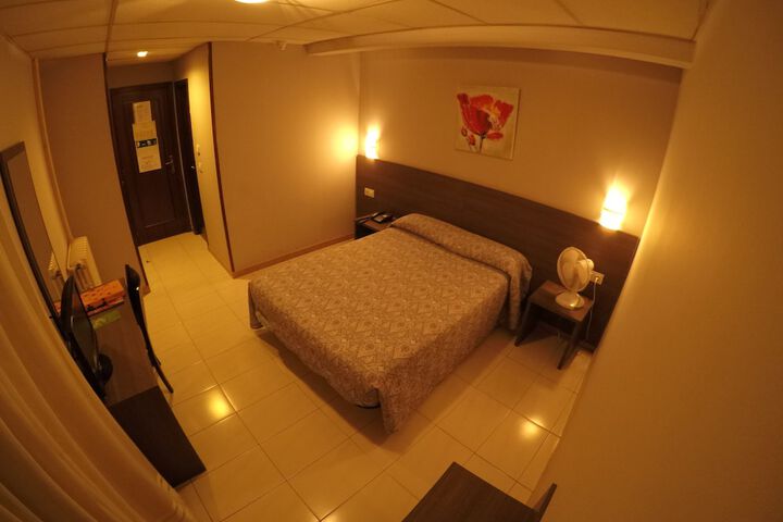 Room 16 of 67