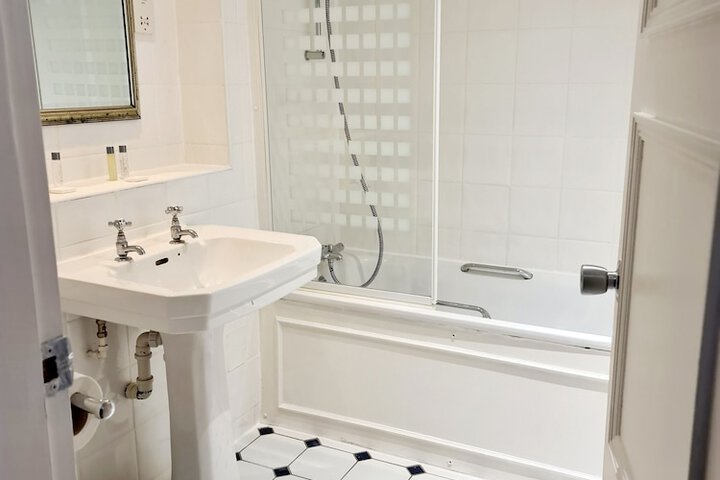 Clean Restrooms