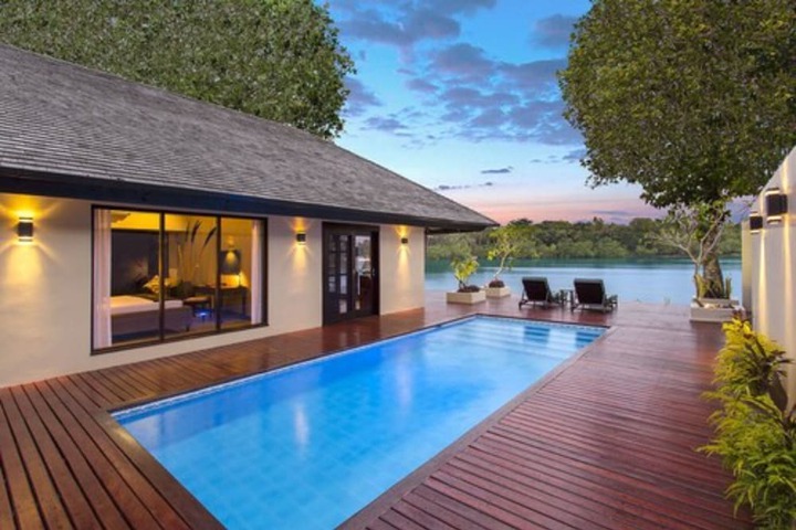 Pool 60 of 137