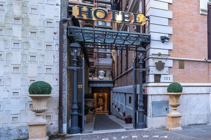 Hotel 48 of 48