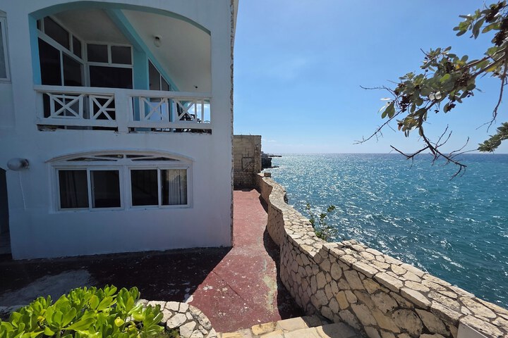 Hotel 237 of 266