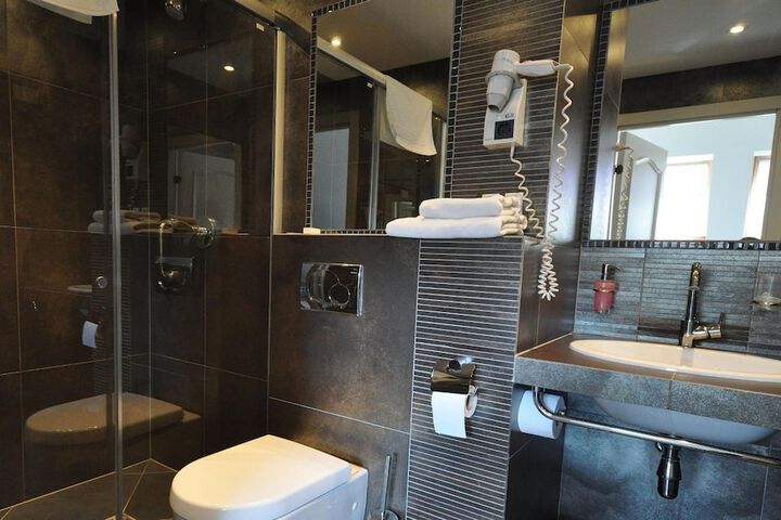 Bathroom Interior Photo