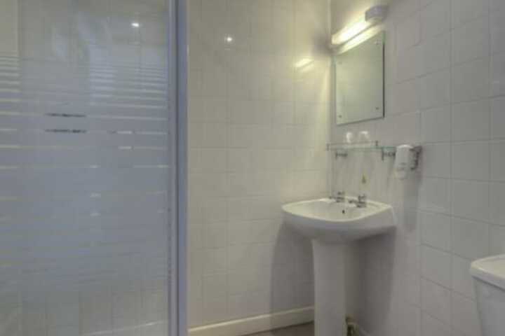 Room 14 of 46