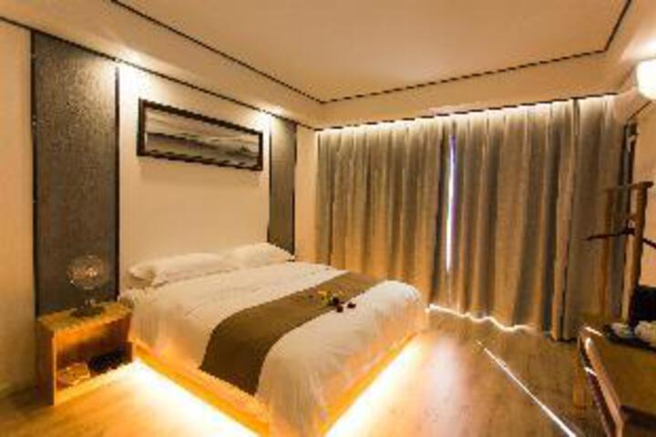 Room 21 of 23