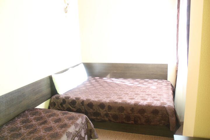 Room 5 of 110