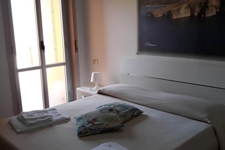 Room 14 of 51