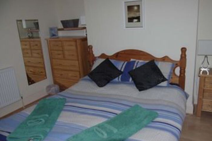 Room 13 of 25