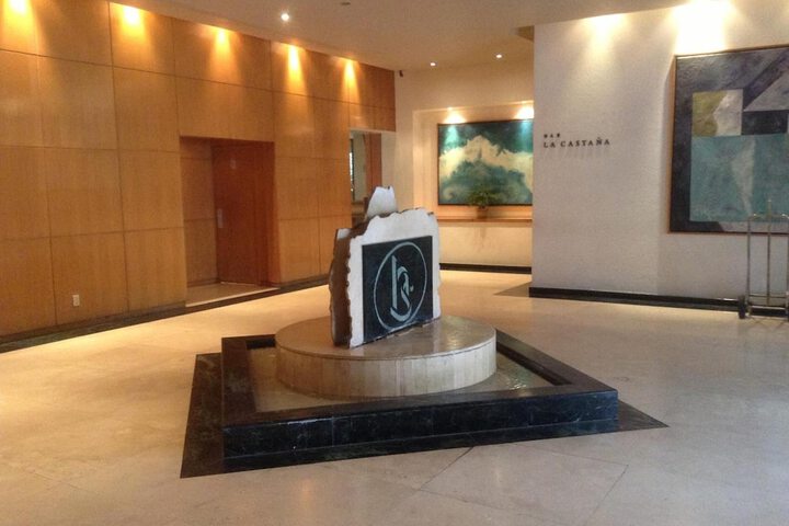 Guest Lobby