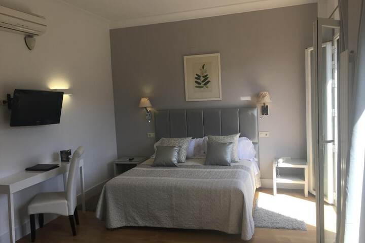 Room 7 of 56
