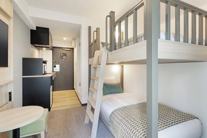 Room 5 of 23