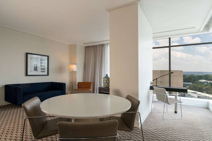 Room 56 of 148